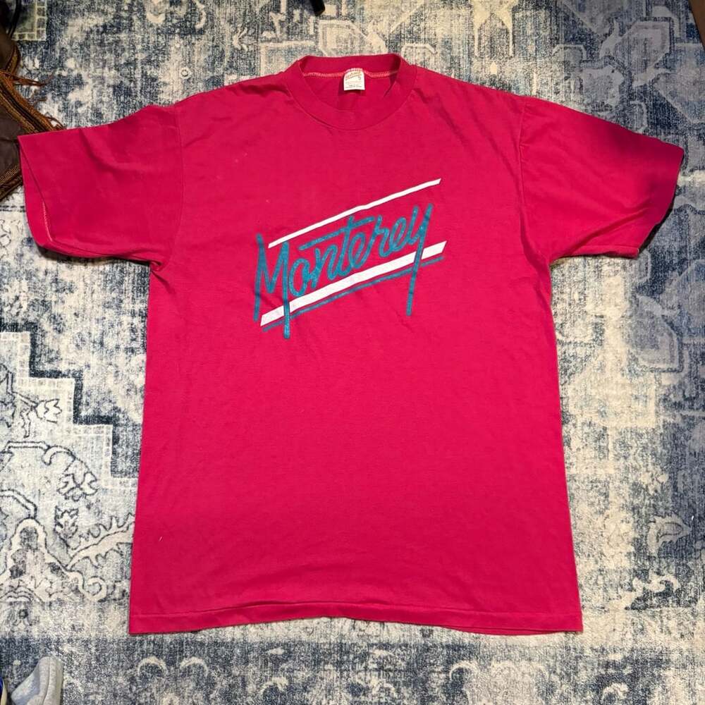 Sportswear Monterey T-Shirt Size XL Pink Cotton Blend Vintage Graphic